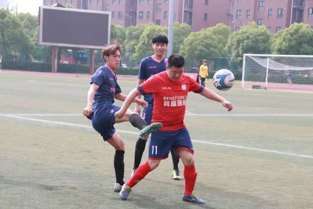 门兴确定新教练人选，布勒辛将签约三年
